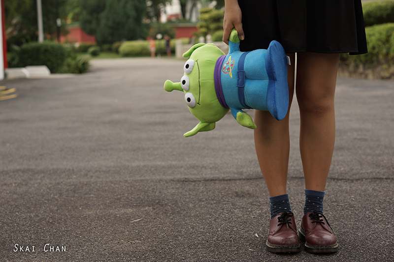 Toy story themed photoshoot session with Maisie Chew at Chinese Gardens