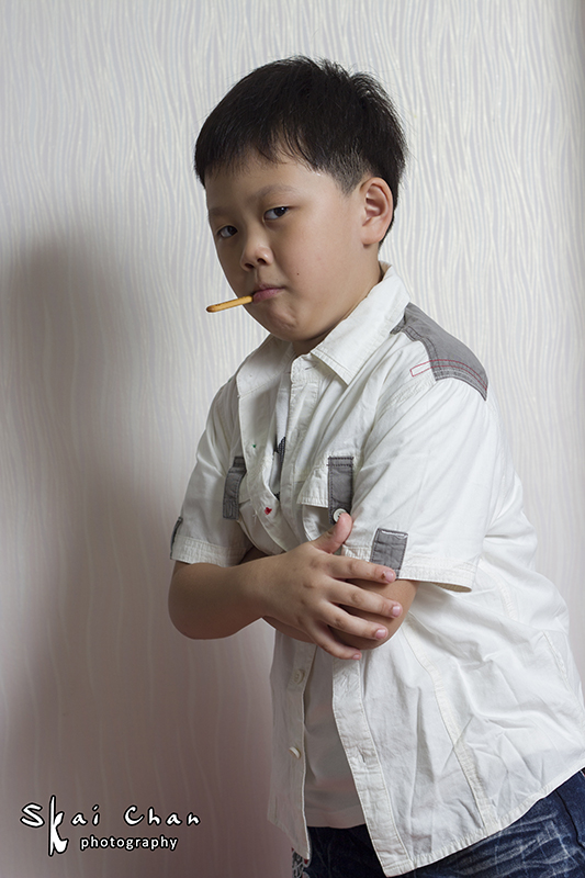Indoor children photoshoot session with Dylan at Joyous Nails Seng Kang
