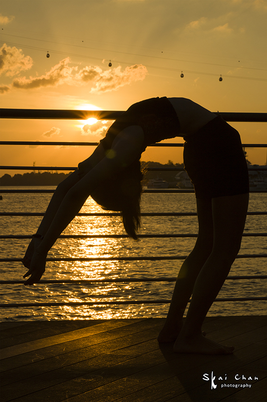 Dance, sunset & silhouette photoshoot session with Yongpeck at Sentosa Boardwalk
