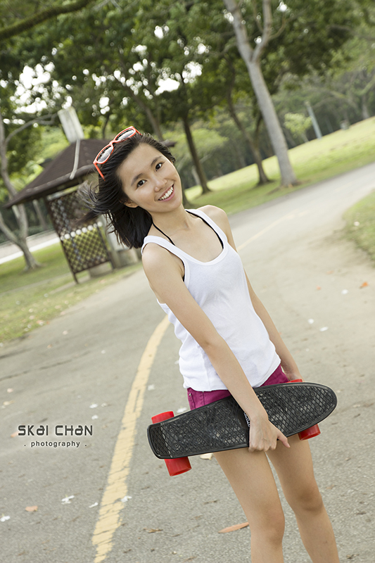 Lifestyle portrait photoshoot session with Vanessa Toh at Pasir Ris Park