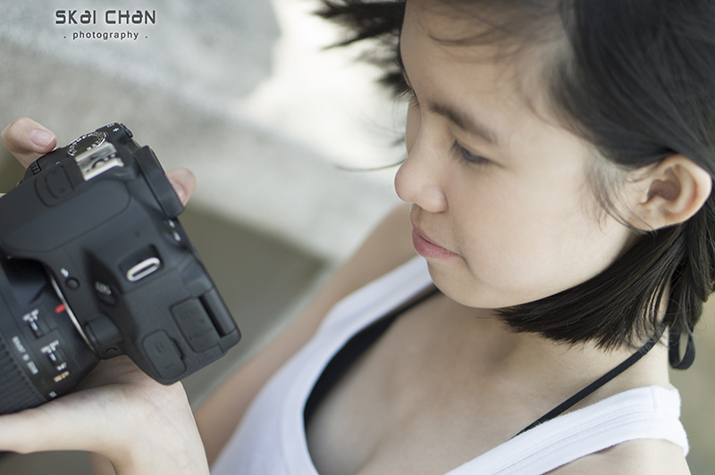 Lifestyle portrait photoshoot session with Vanessa Toh at Pasir Ris Park