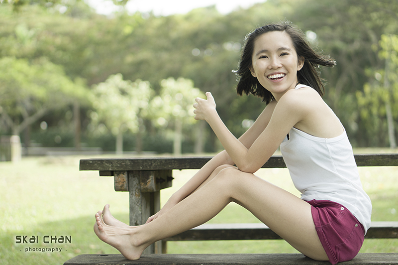 Lifestyle portrait photoshoot session with Vanessa Toh at Pasir Ris Park