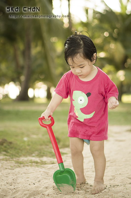 Outdoor children photoshoot at Tanjong Beach (Sentosa)