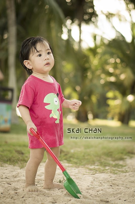 Outdoor children photoshoot at Tanjong Beach (Sentosa)