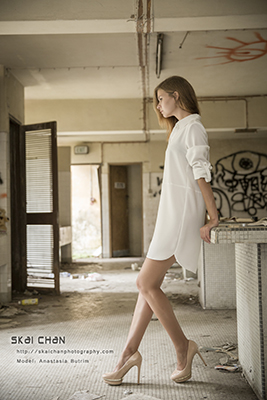 Indoor Casual Edgy Fashion Photoshoot - Anastasia Butrim @ Abandoned place