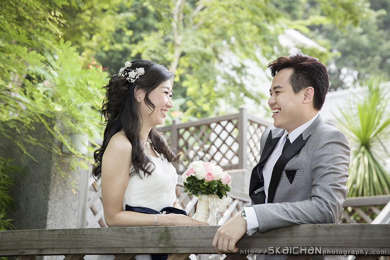 Pre-Wedding photoshoot session with Peter and Peiwei at Registries of Marriages Singapore, Fort Canning Park