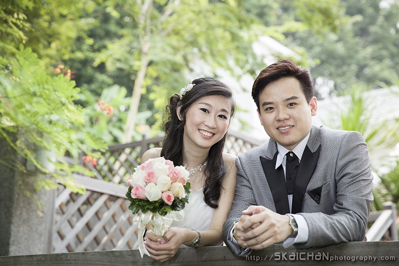 Pre-Wedding photoshoot session with Peter and Peiwei at Registries of Marriages Singapore, Fort Canning Park