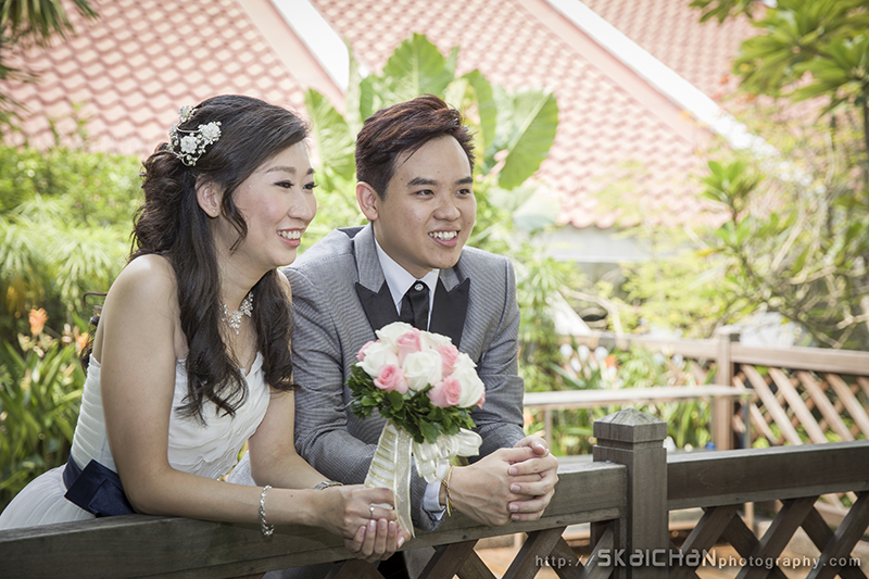 Pre-Wedding photoshoot session with Peter and Peiwei at Registries of Marriages Singapore, Fort Canning Park