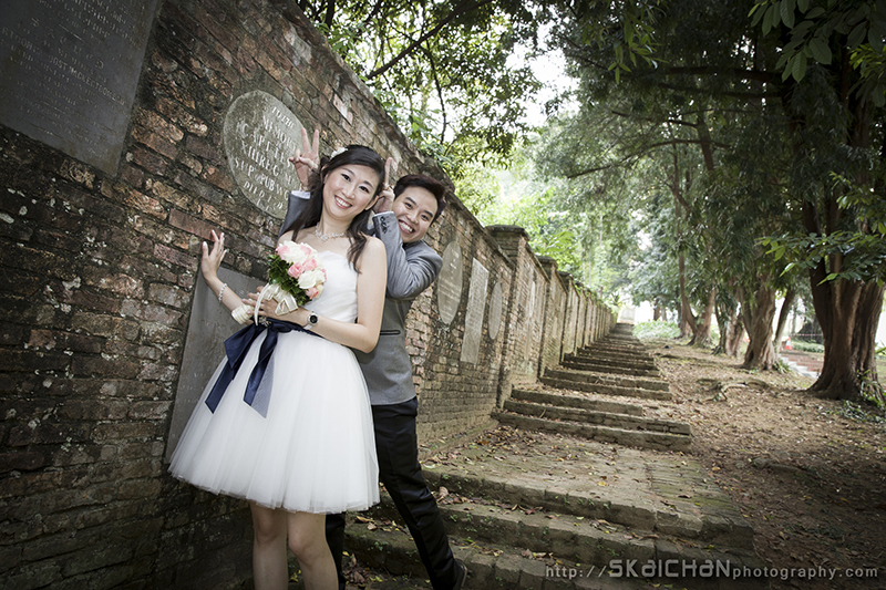 Pre-Wedding photoshoot session with Peter and Peiwei at Registries of Marriages Singapore, Fort Canning Park
