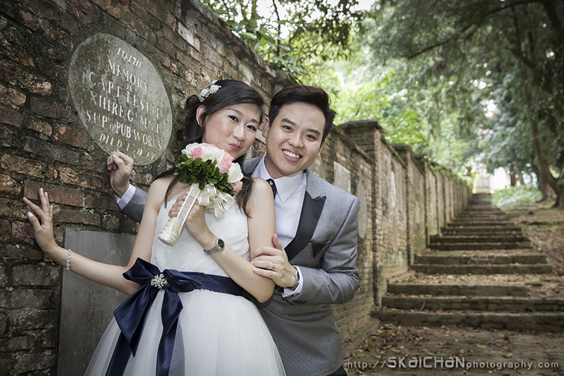 Pre-Wedding photoshoot session with Peter and Peiwei at Registries of Marriages Singapore, Fort Canning Park