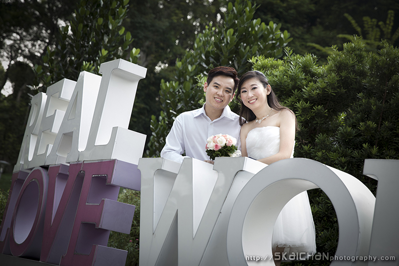 Pre-Wedding photoshoot session with Peter and Peiwei at Registries of Marriages Singapore, Fort Canning Park