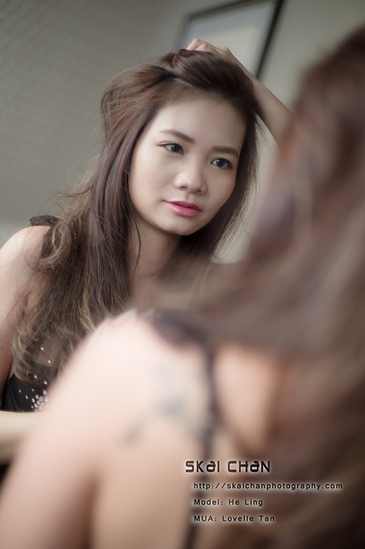 Hotel boudoir photoshoot session with He Ling at V Hotel Bencoolen