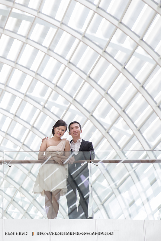 Pre-wedding photoshoot session with Ryan & Yuanzhi at Marina Bay Sands (MBS) & Gardens by the Bay