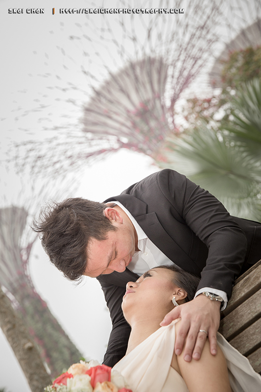 Pre-wedding photoshoot session with Ryan & Yuanzhi at Marina Bay Sands (MBS) & Gardens by the Bay
