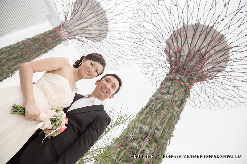 Casual pre-wedding photoshoot in Singapore
