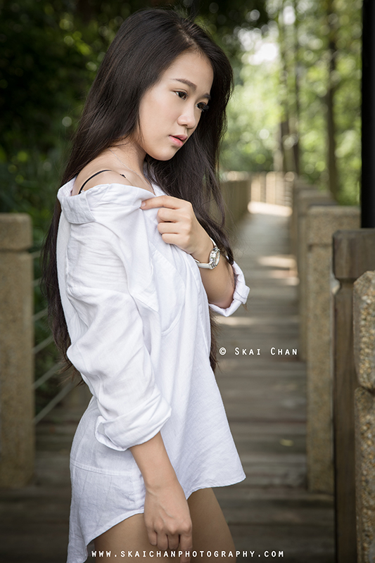 Outdoor fashion photoshoot session with Joanne at West Coast Park