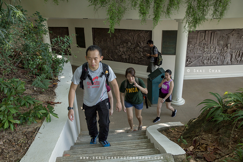 Friends' hiking photoshoot session with Yonghao, Huiting, Jiayu & Julia at Mount Faber (Southern Ridges)