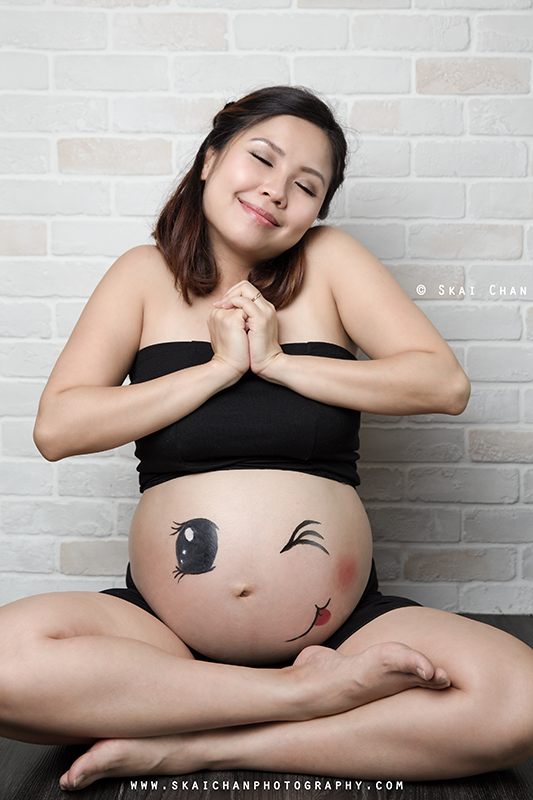 Bodypaint maternity/pregnancy photoshoot session with Monica Weng-Ong at Indoor