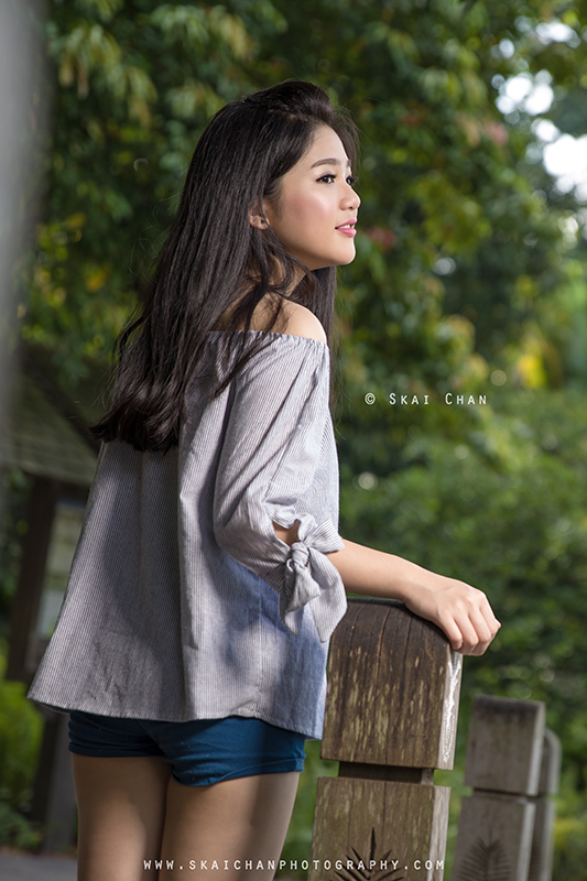 Lifestyle botanical garden photoshoot session with Erica Chan at Singapore Botanic Gardens