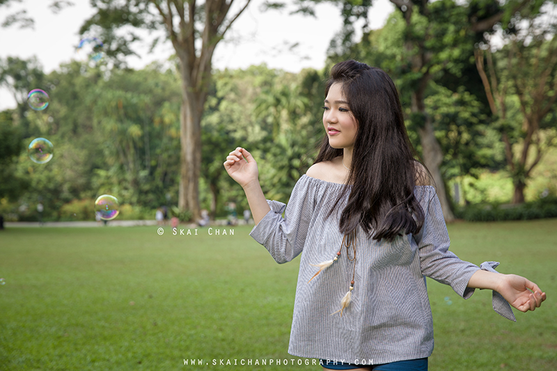 Lifestyle botanical garden photoshoot session with Erica Chan at Singapore Botanic Gardens