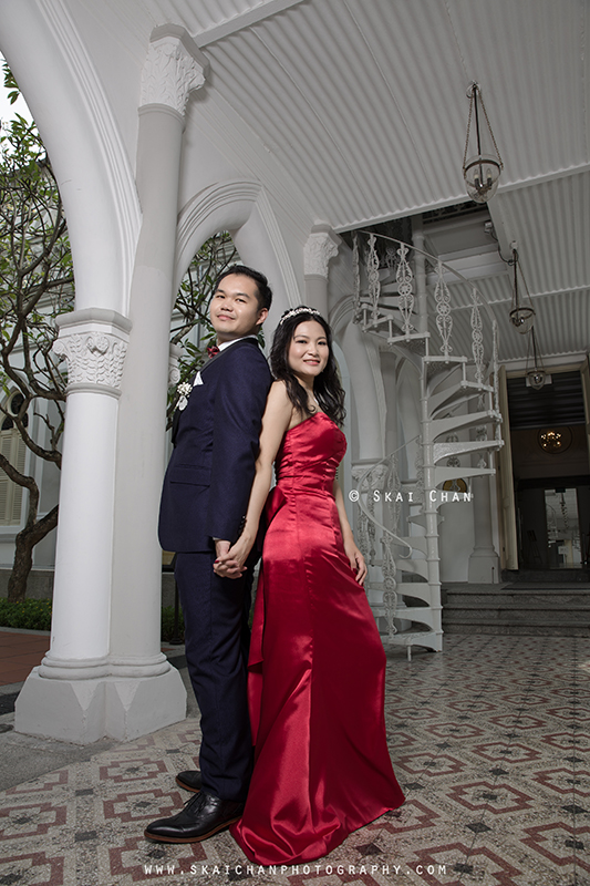 Pre-Wedding photoshoot session with Leslie & Sally at CHIJMES