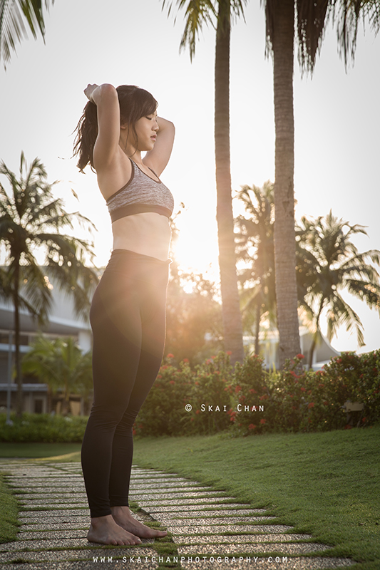 Yoga portrait photoshoot session with Sharon Ng En Hui at Vivocity Rooftop