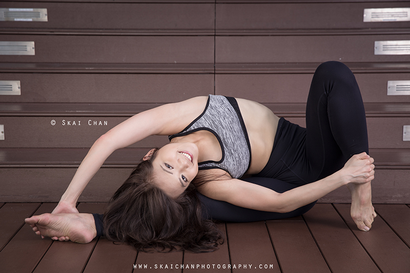 Yoga portrait photoshoot session with Sharon Ng En Hui at Vivocity Rooftop