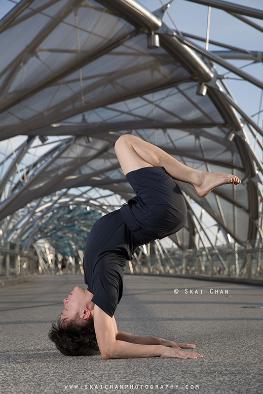 Outdoor Yoga portrait photoshoot session with Bai Jia Wang at Helix Bridge