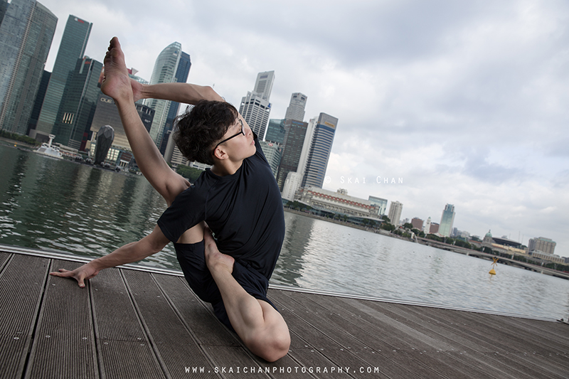 Outdoor Yoga portrait photoshoot session with Bai Jia Wang at Helix Bridge