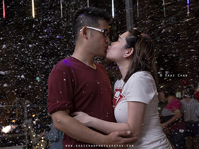 Outdoor Night Christmas Themed Snowing Couple Photoshoot - Couple: Kaidi & Ivy @ Marsiling