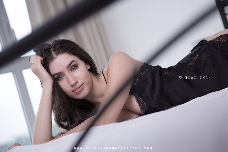 Bedroom boudoir photoshoot session with Leila Barrick