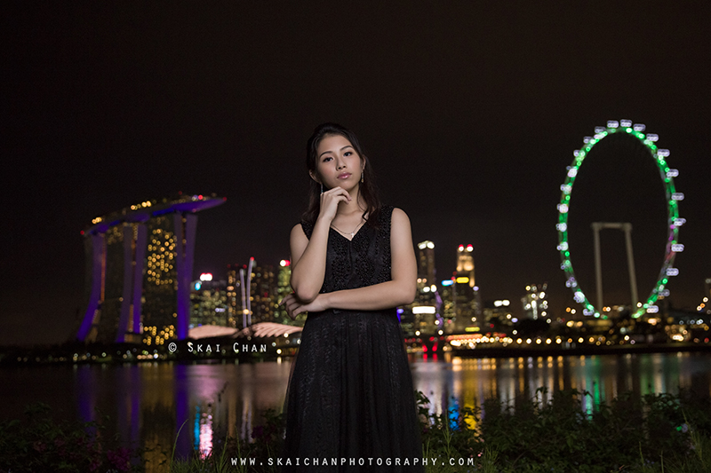 Night violin portrait photoshoot session with Ha Eun at Gardens by the Bay East