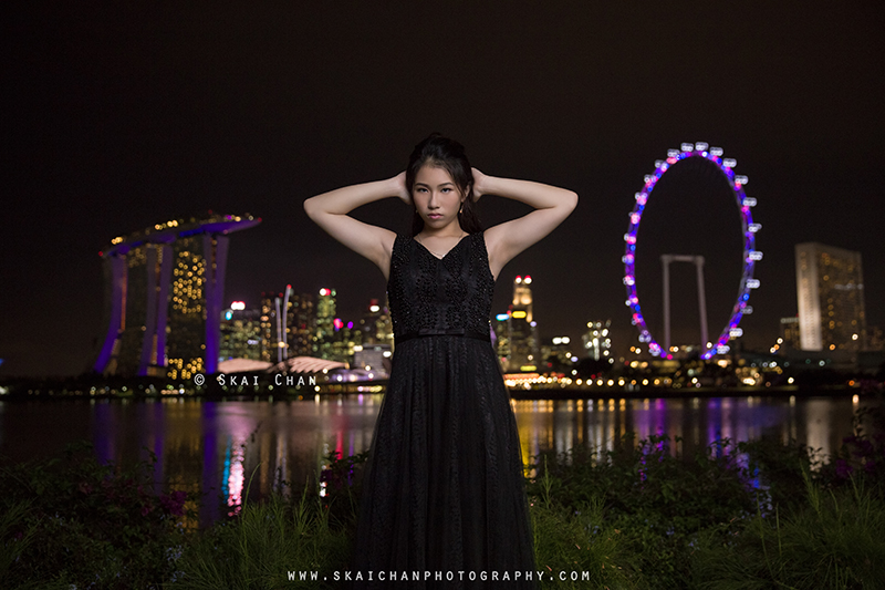 Night violin portrait photoshoot session with Ha Eun at Gardens by the Bay East