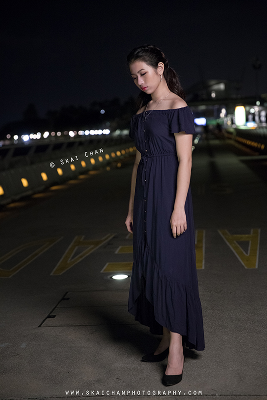 Night violin portrait photoshoot session with Ha Eun at Marina Bridge
