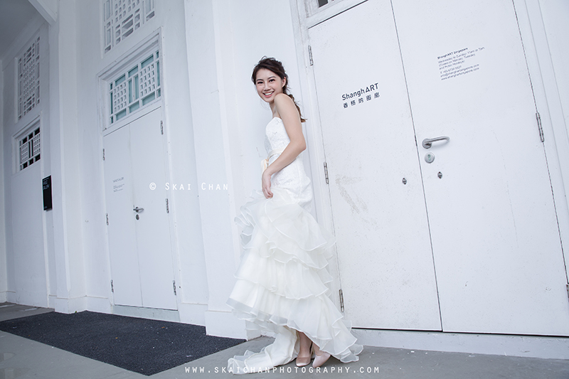 Bridal photoshoot session with Hilary at Gillman Barracks