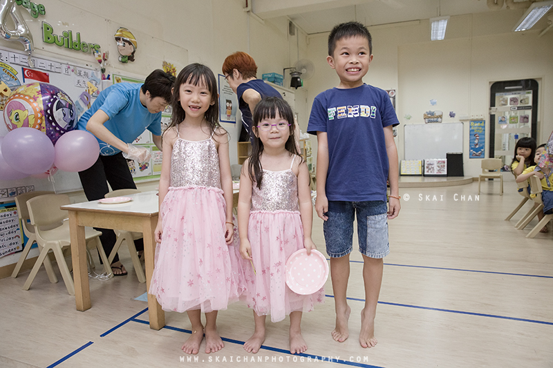 Children photoshoot session with Isaac, Isabelle, Iryssa & Friends at Admiralty (indoor)