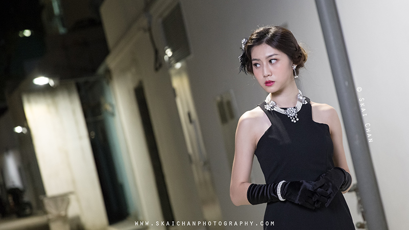 Vintage themed retro style night photoshoot session with Hilary at Ann Siang Hill Park (back alley)