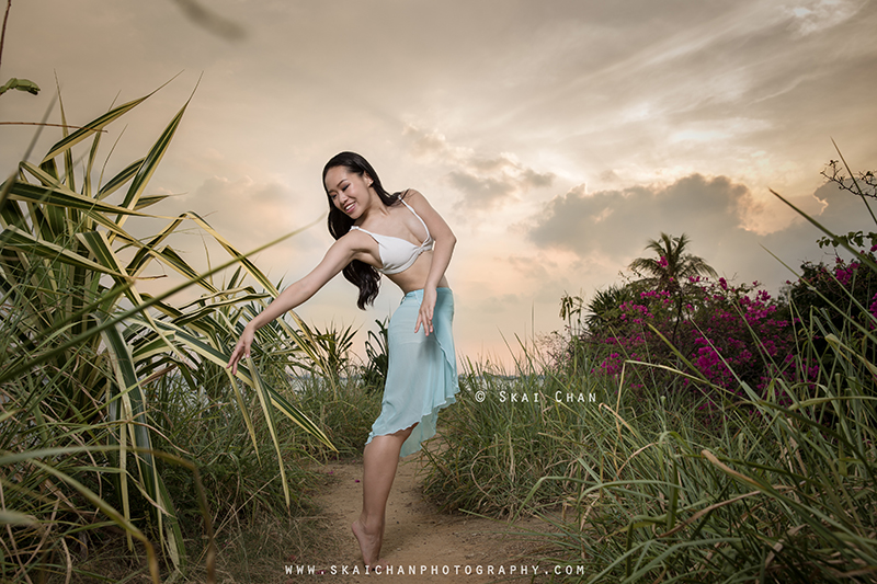 Sunset bikini dance photoshoot session with Jasmine Lim at Palawan Beach (Sentosa)