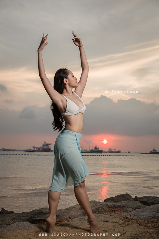 Sunset bikini dance photoshoot session with Jasmine Lim at Palawan Beach (Sentosa)