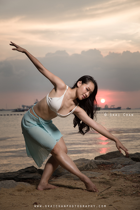 Sunset bikini dance photoshoot session with Jasmine Lim at Palawan Beach (Sentosa)
