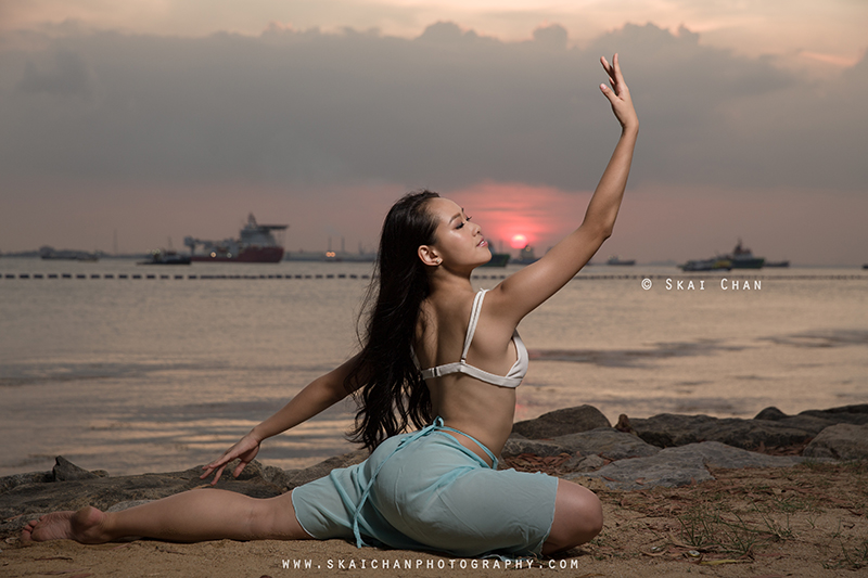 Sunset bikini dance photoshoot session with Jasmine Lim at Palawan Beach (Sentosa)