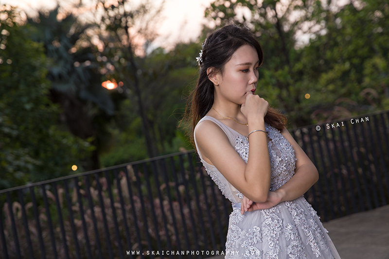 Night bridal photoshoot session with Siaw Jo at HortPark