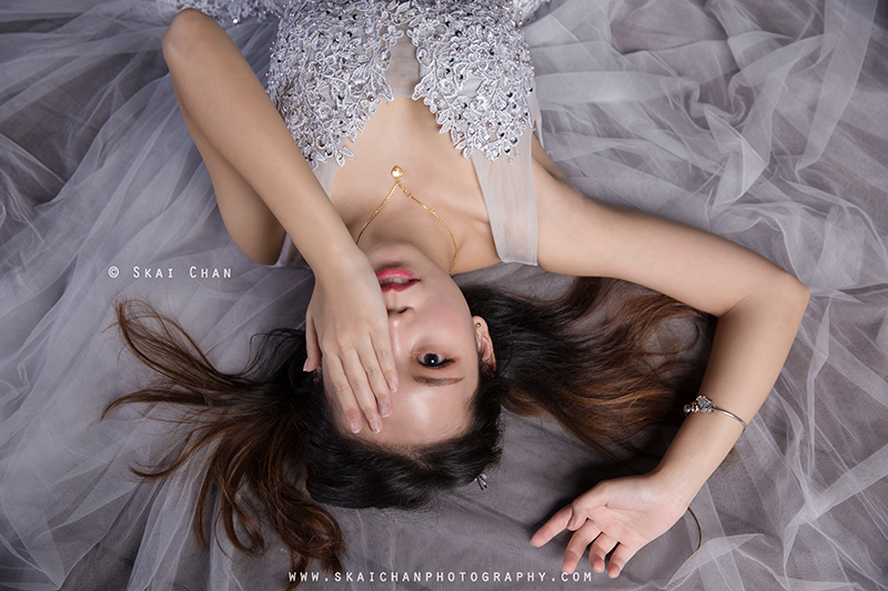 Night bridal photoshoot session with Siaw Jo at HortPark