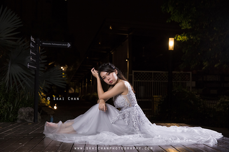 Night bridal photoshoot session with Siaw Jo at HortPark