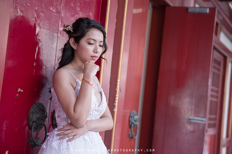 Bridal photoshoot session with Khin Thuzar Kyaw at Chinatown Buddha Tooth Relic Temple