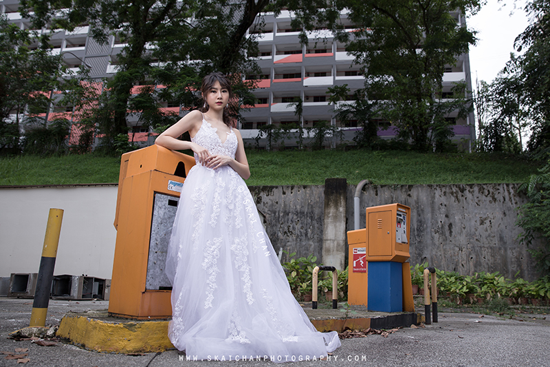 Bridal photoshoot session with Hilary at Pearl's Hill Terrace