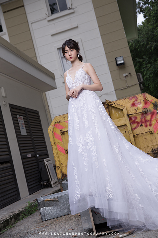 Bridal photoshoot session with Hilary at Pearl's Hill Terrace