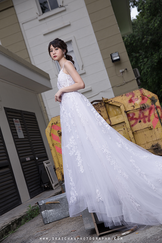 Bridal photoshoot session with Hilary at Pearl's Hill Terrace