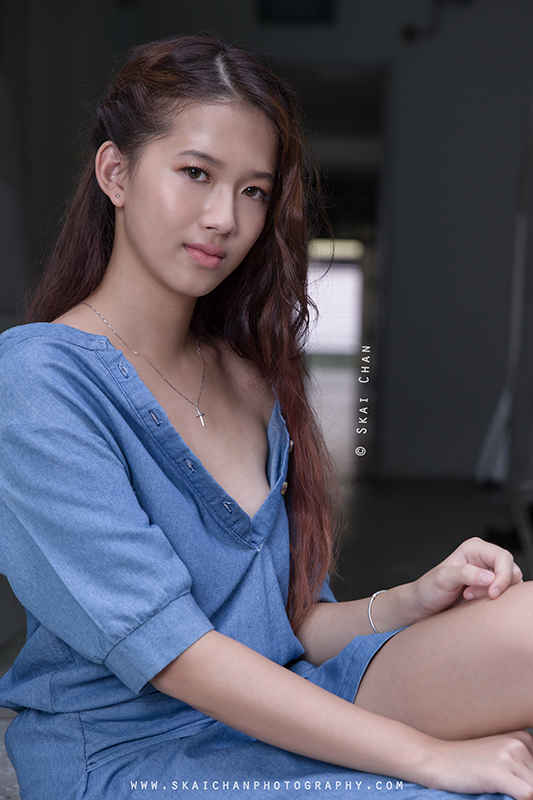 Fashion photoshoot session with Melanie at Pearl's Hill Terrace