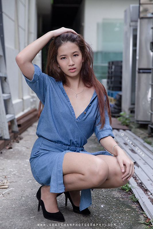 Fashion photoshoot session with Melanie at Pearl's Hill Terrace